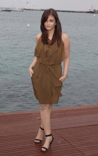 Aishwarya Rai Bachchan feet photo thumbnail