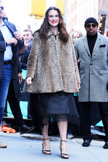 Keira Knightley feet photo thumbnail