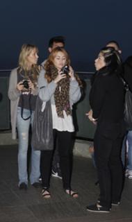 Miley Cyrus feet photo thumbnail