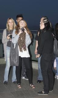 Miley Cyrus feet photo thumbnail