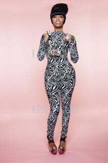 Nicki Minaj feet photo thumbnail