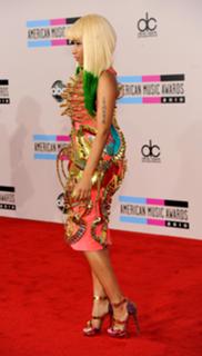 Nicki Minaj feet photo thumbnail