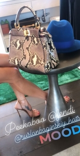 Brooke Burke feet photo thumbnail