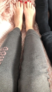 Daniela Katzenberger feet photo thumbnail