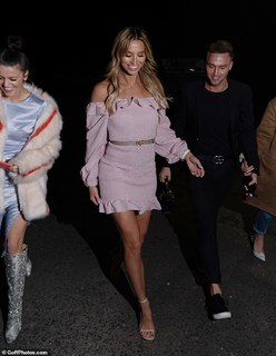 Ferne McCann feet photo thumbnail