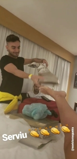 Lívia Andrade feet photo thumbnail