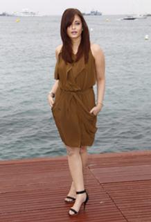 Aishwarya Rai Bachchan feet photo thumbnail