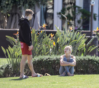 Hailey Bieber feet photo thumbnail