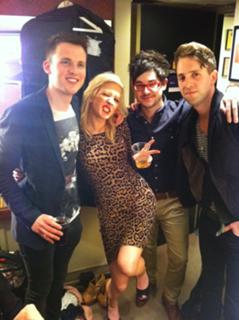 Ellie Goulding feet photo thumbnail