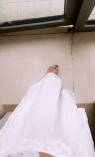 Anna Lewandowska feet photo thumbnail