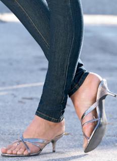 Paige Butcher feet photo thumbnail