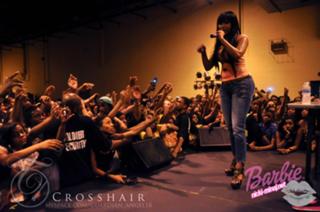 Nicki Minaj feet photo thumbnail
