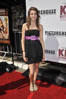 Shailene Woodley feet photo thumbnail