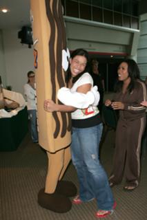 Jordin Sparks feet photo thumbnail