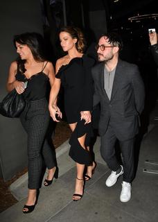 Kate Beckinsale feet photo thumbnail