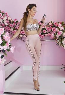 Farrah Laurel Abraham feet photo thumbnail