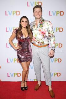 Dulce María feet photo thumbnail