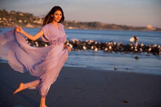 Victoria Justice feet photo thumbnail