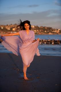 Victoria Justice feet photo thumbnail