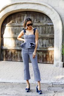 Jamie Chung feet photo thumbnail