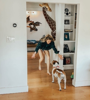 Grace Helbig feet photo thumbnail
