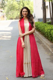 Rakul Preet Singh feet photo thumbnail