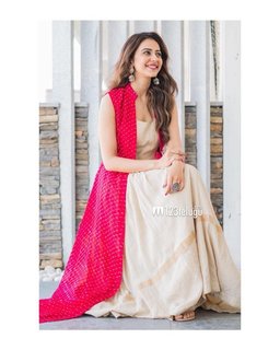 Rakul Preet Singh feet photo thumbnail