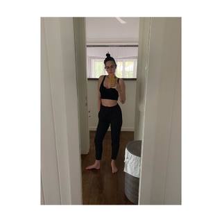 Rumer Willis feet photo thumbnail