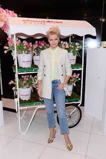 Malgorzata Kozuchowska feet photo thumbnail