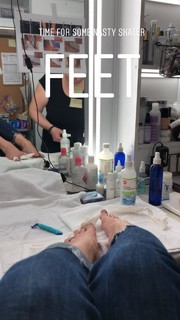 Kaya Scodelario feet photo thumbnail