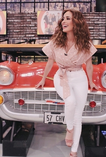 Cynthia Rodríguez feet photo thumbnail