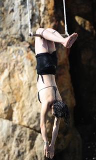 Michelle Rodriguez feet photo thumbnail