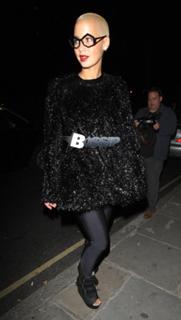 Amber Rose feet photo thumbnail