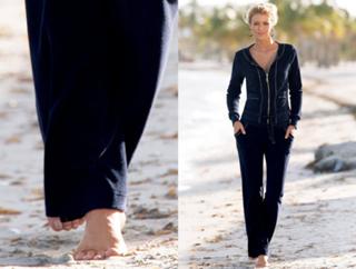 Paige Butcher feet photo thumbnail