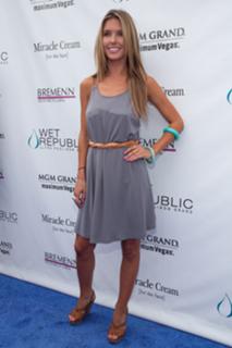 Audrina Patridge feet photo thumbnail