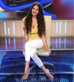 Cristina Pedroche feet photo thumbnail
