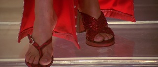 Kareena Kapoor feet photo thumbnail