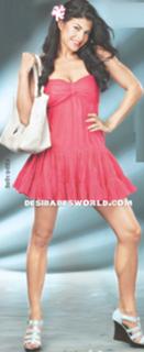 Jacqueline Fernandez feet photo thumbnail