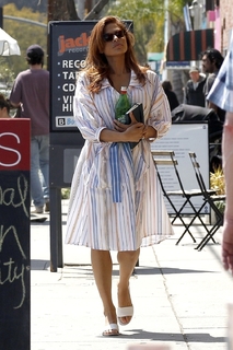 Eva Mendes feet photo thumbnail