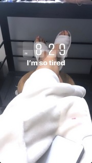 Kylie Jenner feet photo thumbnail