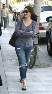 Kristin Davis feet photo thumbnail
