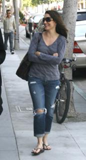 Kristin Davis feet photo thumbnail