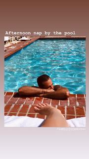 Shantel VanSanten feet photo thumbnail
