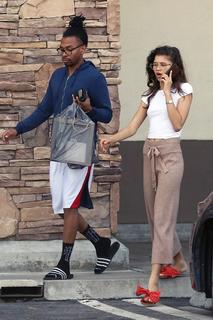 Zendaya feet photo thumbnail
