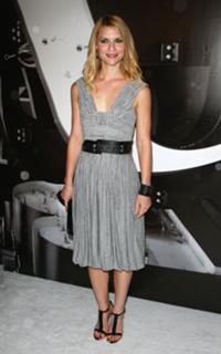 Claire Danes feet photo thumbnail