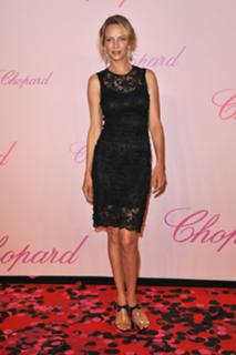 Uma Thurman feet photo thumbnail