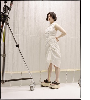 Maisie Williams feet photo thumbnail