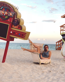 Seyma Subasi feet photo 2