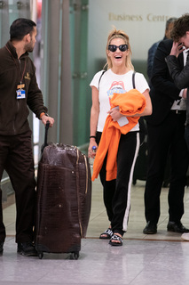 Caroline Flack feet photo thumbnail