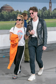 Caroline Flack feet photo thumbnail